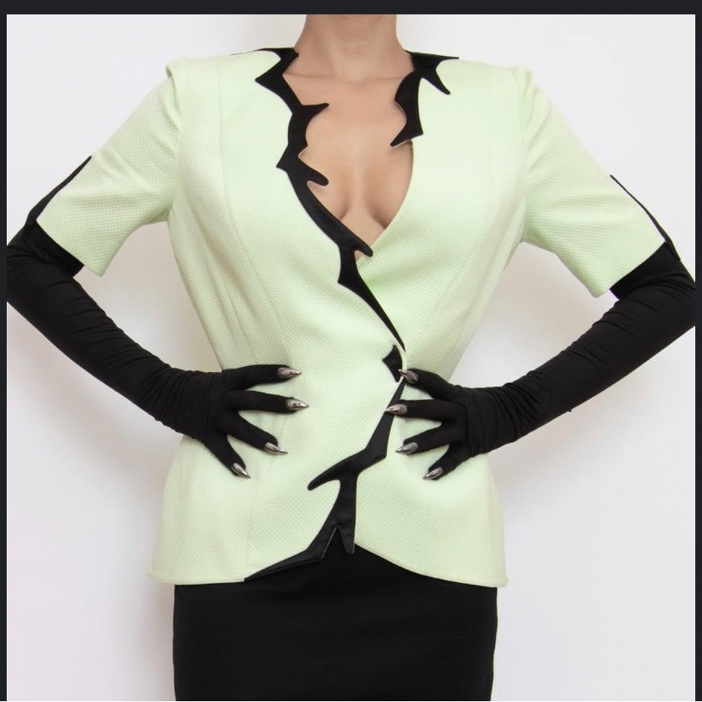 Thierry Mugler vintage blazer top !
